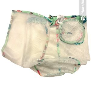 *NWT* Vera Bradley Travel Takes Lingerie Bag Set in Mint Flowers